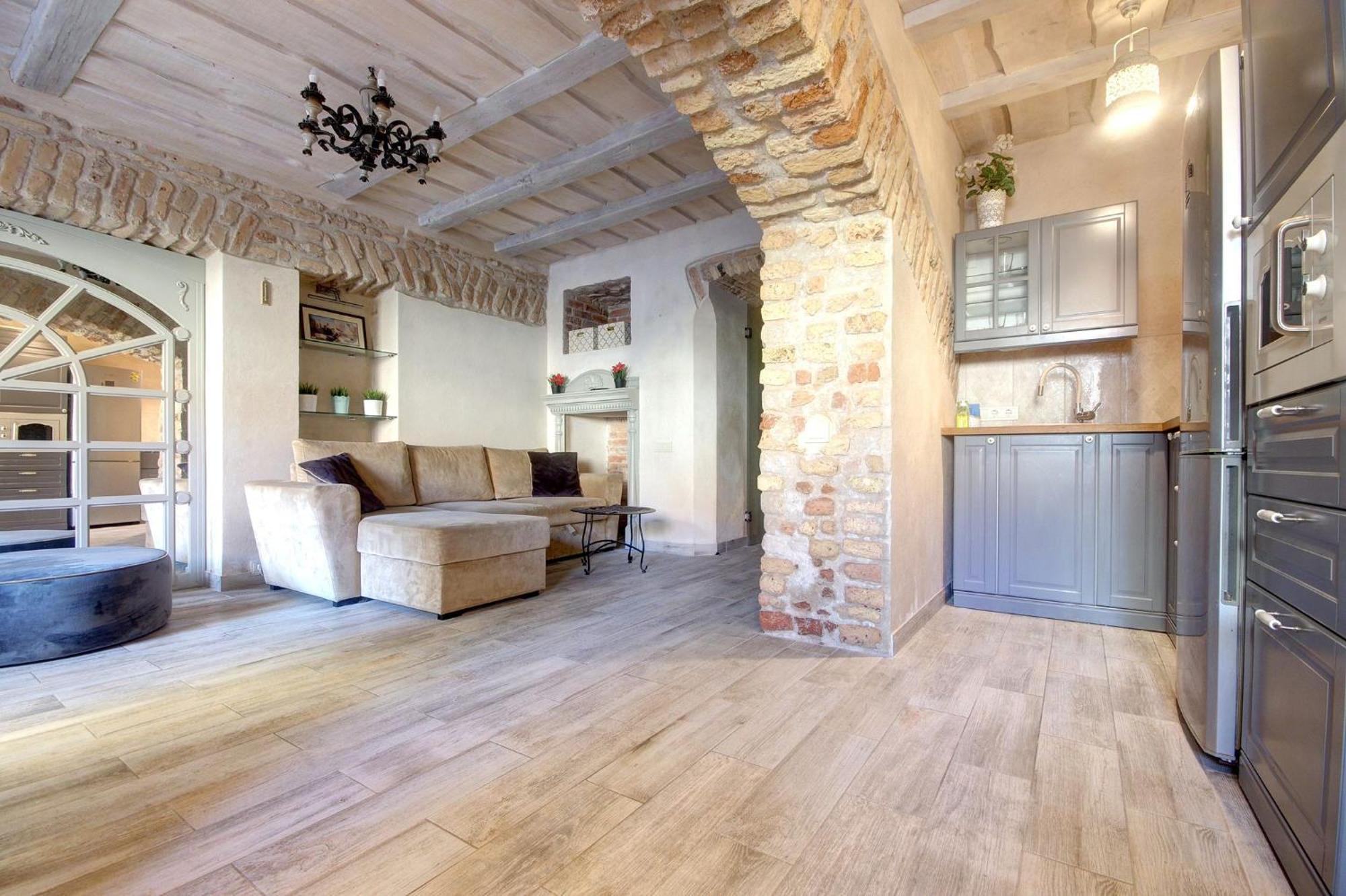 Historical Apartments X Free Parking Self Check In 24X7 By H&H Вильнюс Экстерьер фото