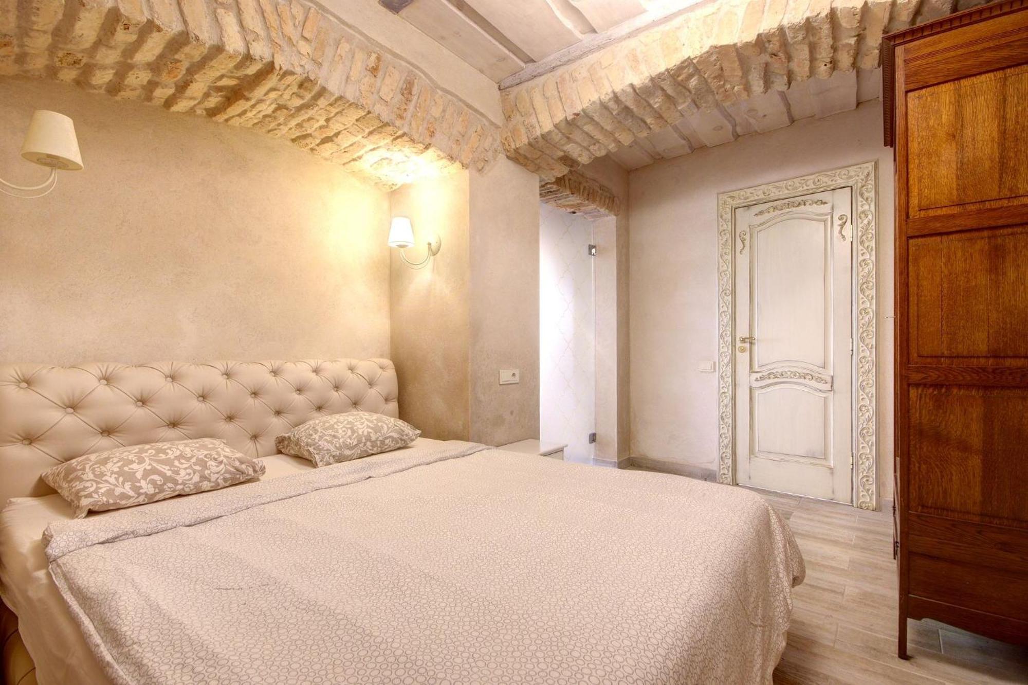 Historical Apartments X Free Parking Self Check In 24X7 By H&H Вильнюс Экстерьер фото
