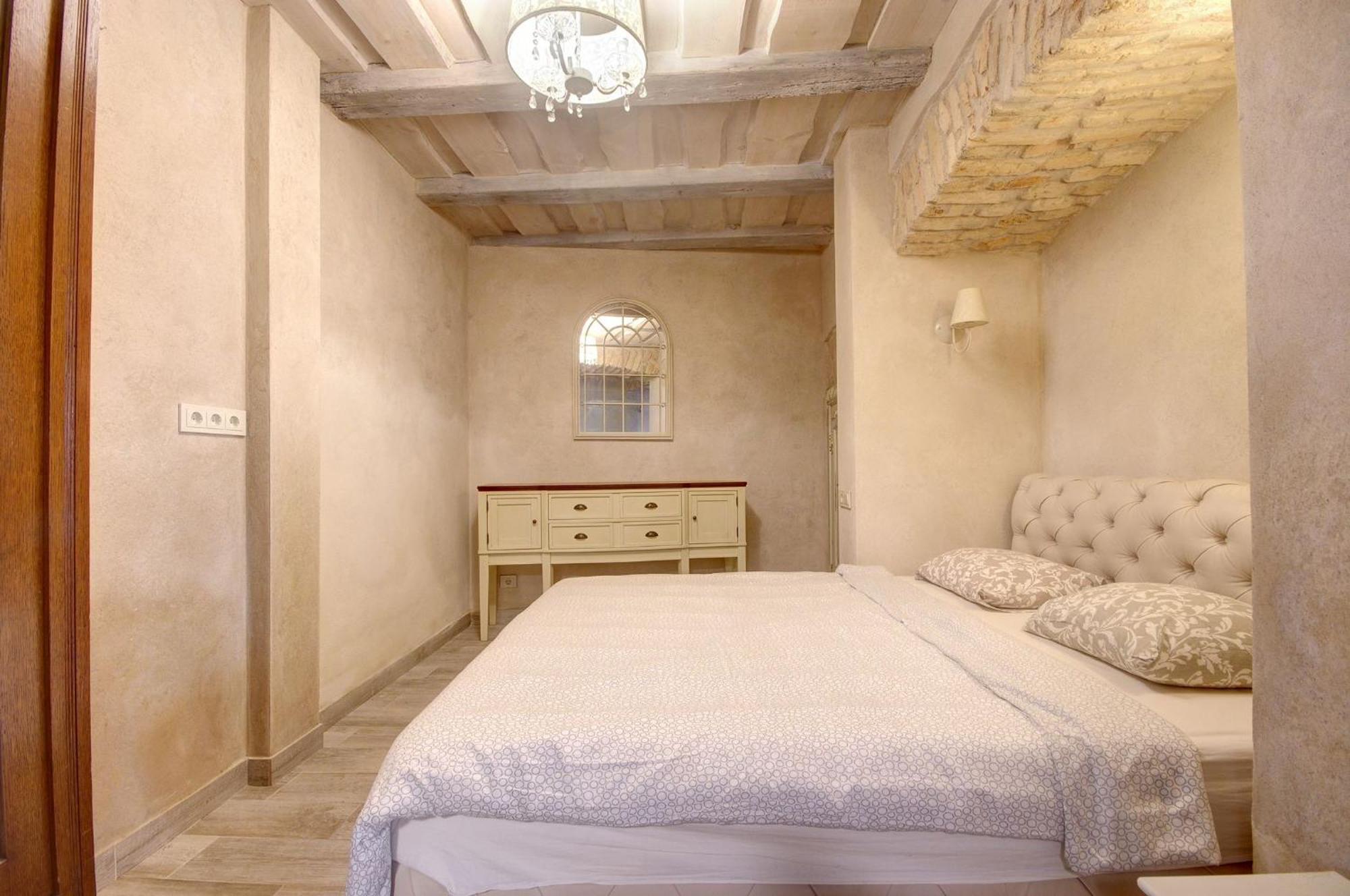 Historical Apartments X Free Parking Self Check In 24X7 By H&H Вильнюс Экстерьер фото